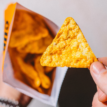 The Curators Protein Chips - Tangy Cheese 20 x 35g